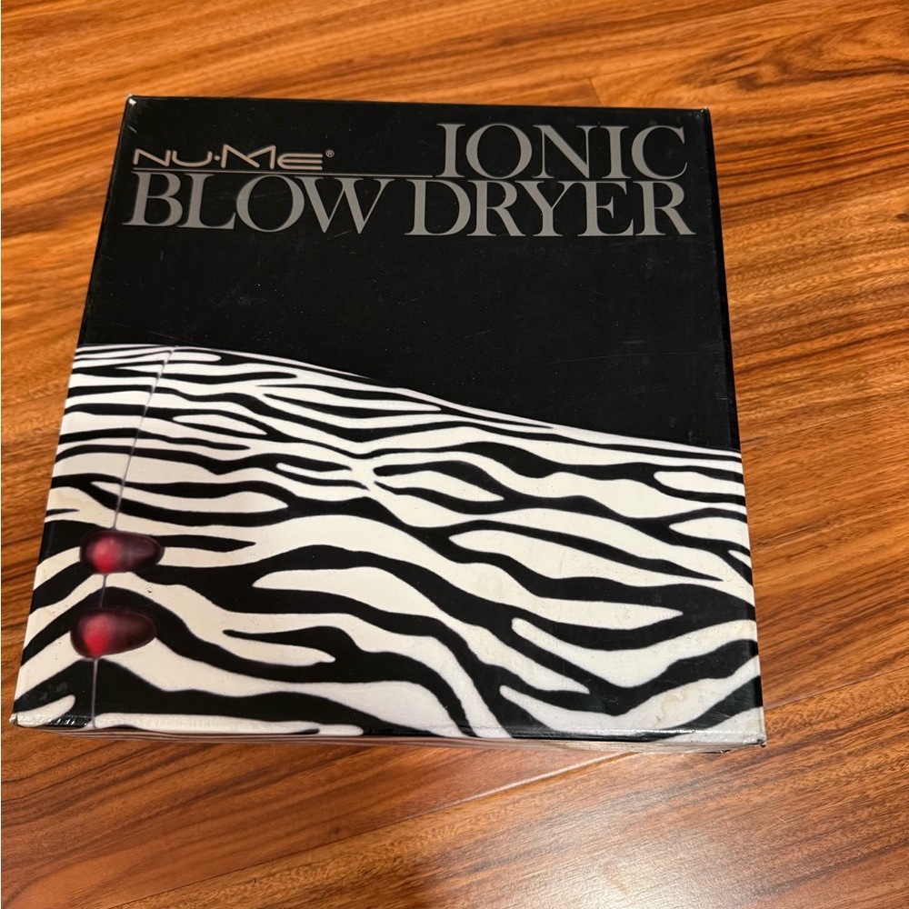 NuMe Zebra Pattern Ionic Blow Dryer